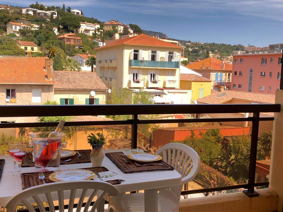 Residence Le St James Le Lavandou Exteriör bild